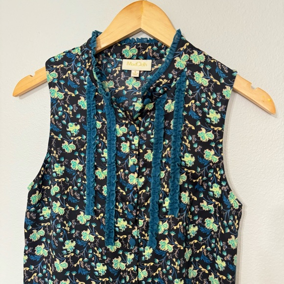 ModCloth Floral Sleeveless Blouse—S - Picture 2 of 9